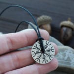 helm of awe pendant 3 aegishjalmur-pendant