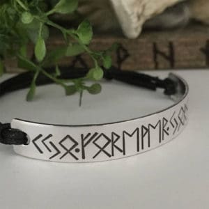 rune bracelet