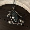 donars-oak-labradorite-pendant-1