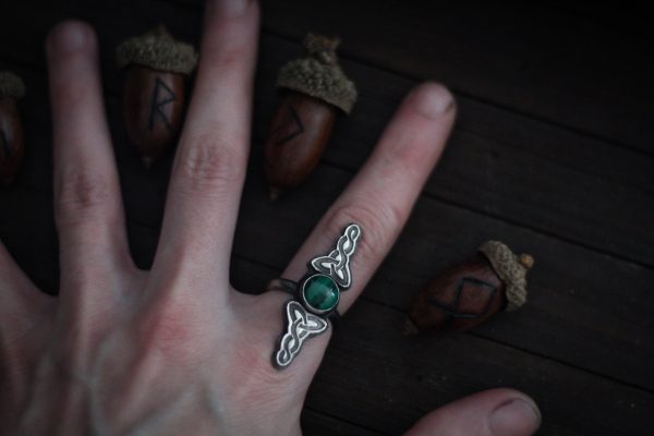 celtic knot ring