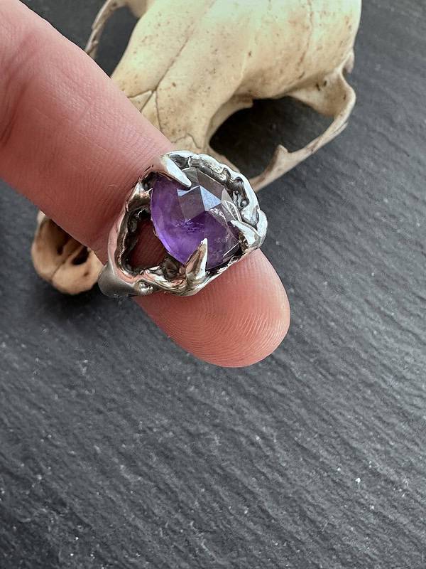 Claw Set Amethyst Sterling Silver Ring - Size 9