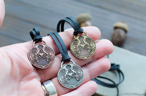 il_fullxfull.3026566938_onet.jpg Huginn and Muninn Viking Raven Pendant - Viking Jewelry - Norse Jewelry - Pagan - Asatru