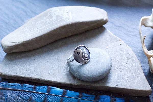 Yin Yang Ring - Silver - Black and White - Light and Dark - Good and Evil