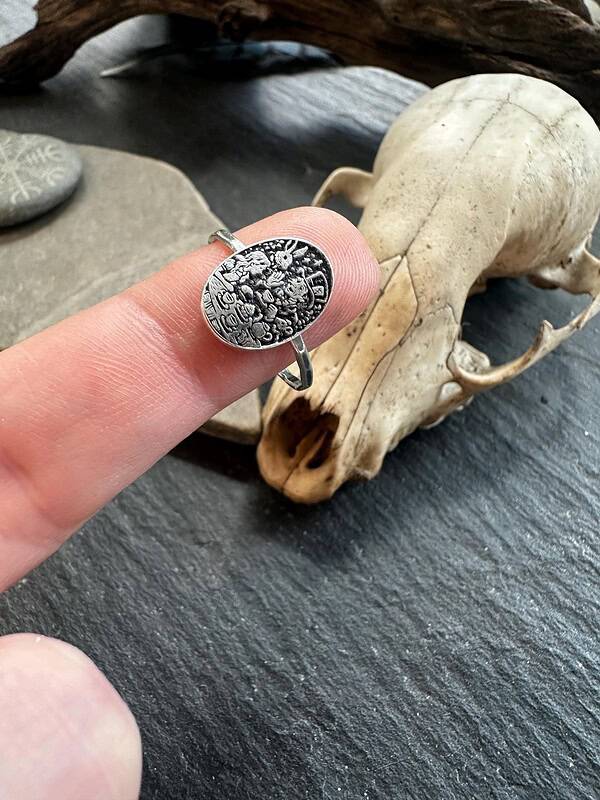 il_fullxfull.7357275115_rqte.jpg Mad Hatter’s Tea Party Sterling Silver Ring Alice in Wonderland