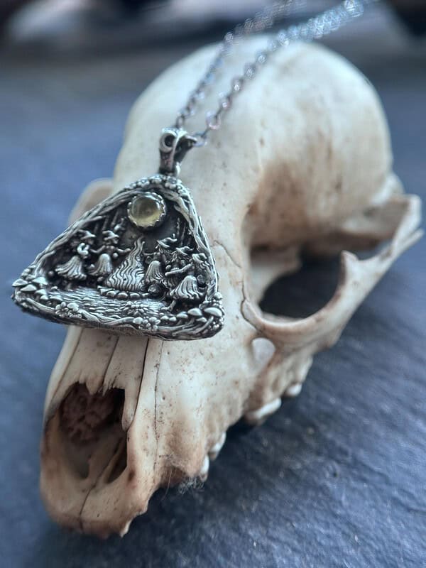 il_fullxfull.7878648140_togp.jpg Walpurgisnacht Witch Pendant