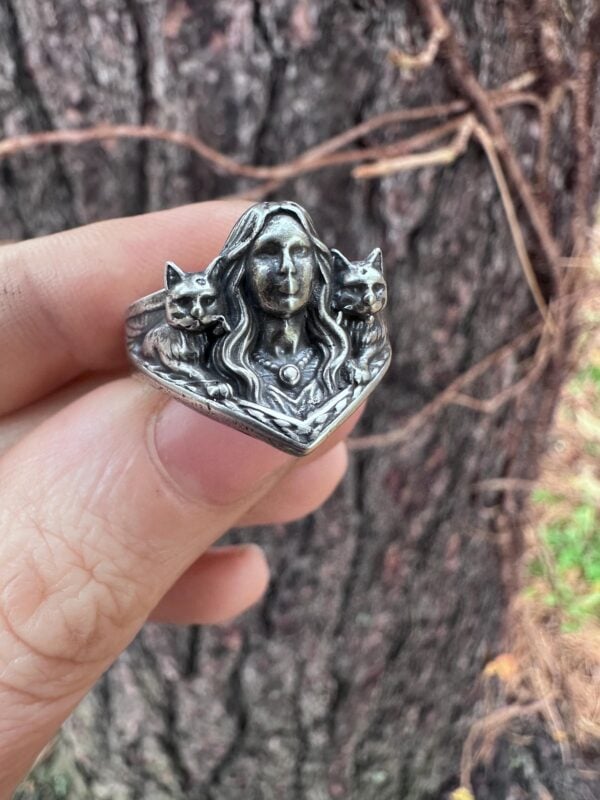 Sterling Silver Freya Freyja Ring with Cats Norse Mythology Goddess Freyja Jewelry Women’s Gift Anniversary Viking Pagan Signet Ring Sterling Silver Freya Freyja Ring with Cats Norse Mythology Goddess Freyja Jewelry Women’s Gift Anniversary Viking Pagan Signet Ring