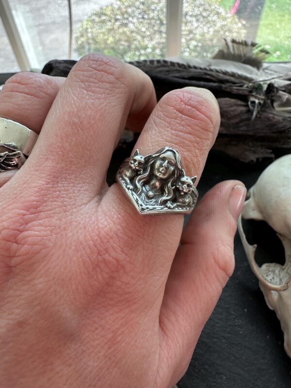 Sterling Silver Freya Freyja Ring with Cats Norse Mythology Goddess Freyja Jewelry Women’s Gift Anniversary Viking Pagan Signet Ring Sterling Silver Freya Freyja Ring with Cats Norse Mythology Goddess Freyja Jewelry Women’s Gift Anniversary Viking Pagan Signet Ring
