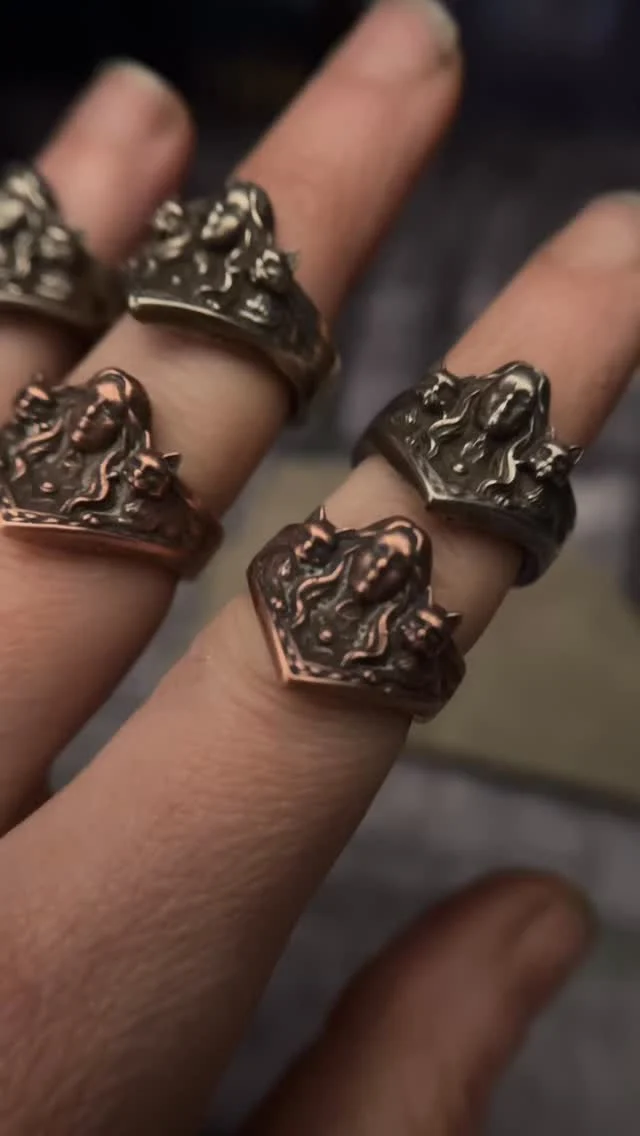 A few of the rjngs I’m shipping out this morning ❤️

How do you like the Freya ring in copper?