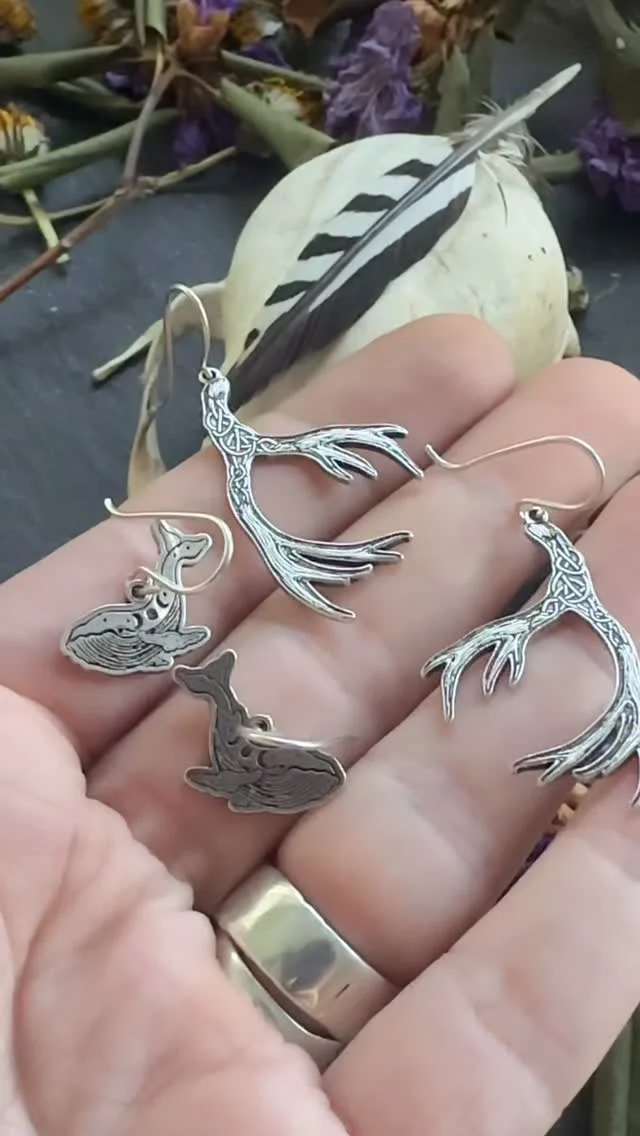 This morning’s orders are packed and heading out to their new homes. 🖤

A little bit of whale magic, deer antlers, runes, labradorite, copper, Hecate, tarot, and sea-witch energy all in one shipping day.

Forever grateful that I get to make these strange little treasures for you. ✨